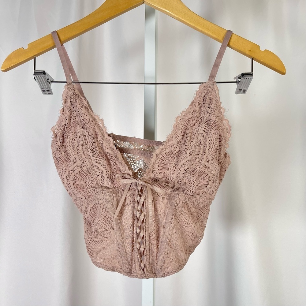 Gilly Hicks Small Lace Crop Top Blush Pink Corset V Neck Tie Up Lace Up Mauve